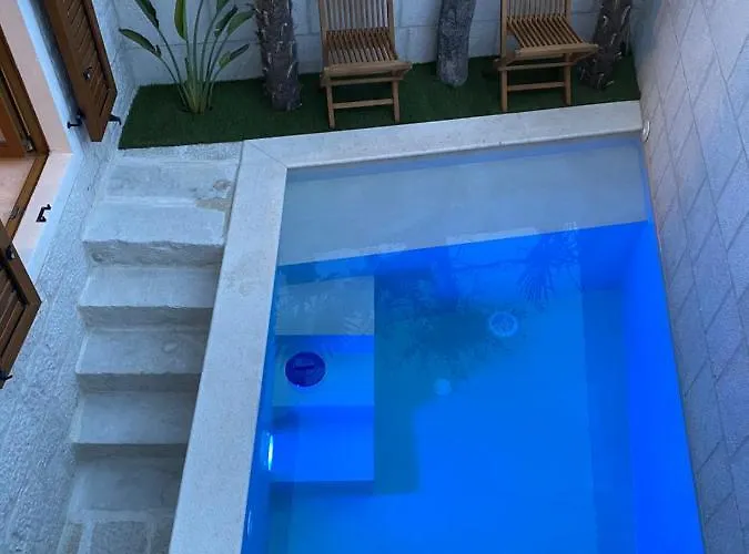 Charles טרוגיר